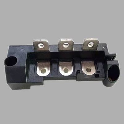 汽車五金一體注塑零配件 汽車五金一體注塑零配件