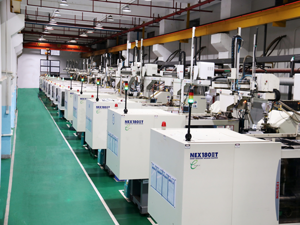 如何對注塑加工設(shè)備進行清理？立新塑膠為您解答