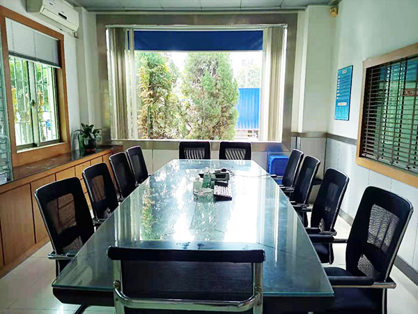 立新塑膠-企業(yè)會(huì)議室